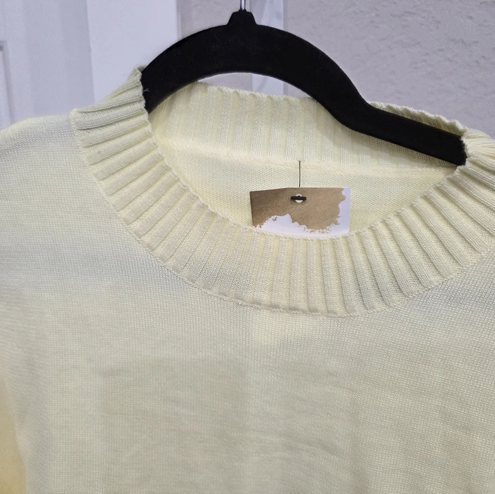 LEXI JO YELLOW COTTON SWEATER CREWNECK   LONG SLEEVES NWT SIZE LARGE